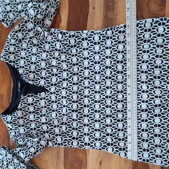 Roz & Ali, Embroidery dress - Picture 9 of 16